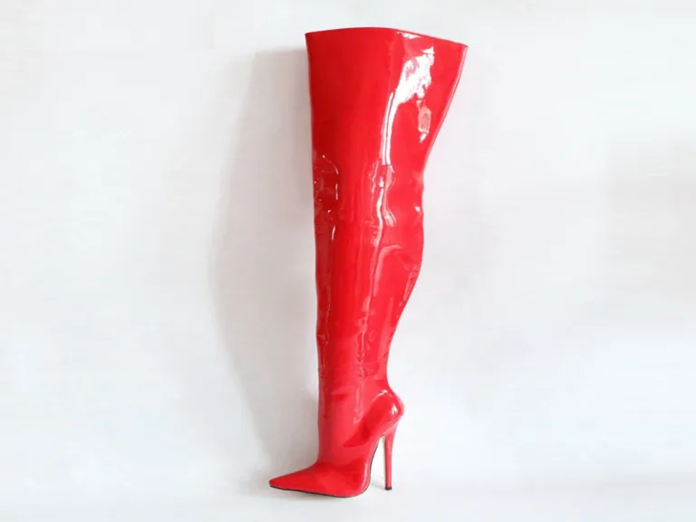 Dazzling thigh high boots are the hottest brand new trend in the fashion world right now